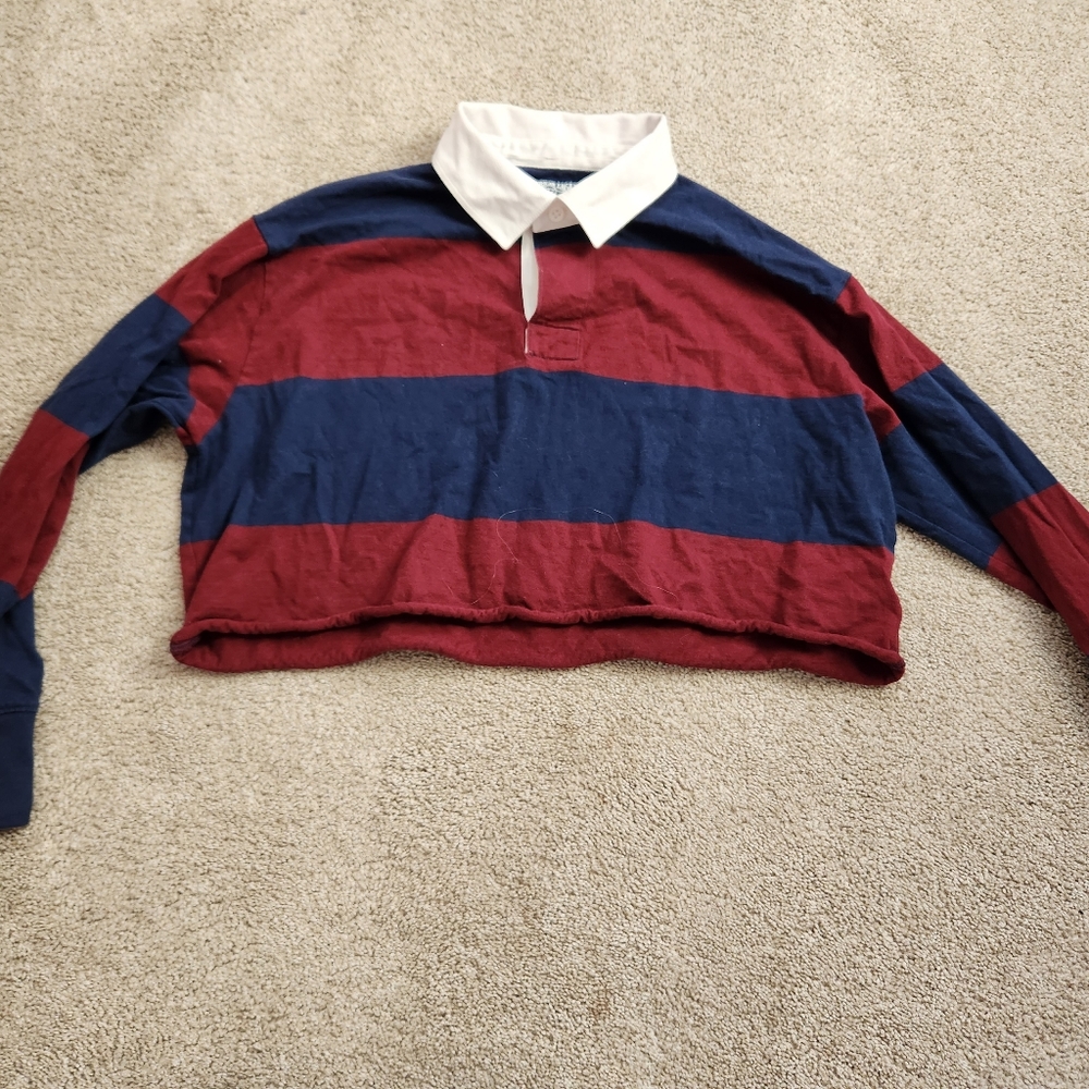 2 cropped collared shirts